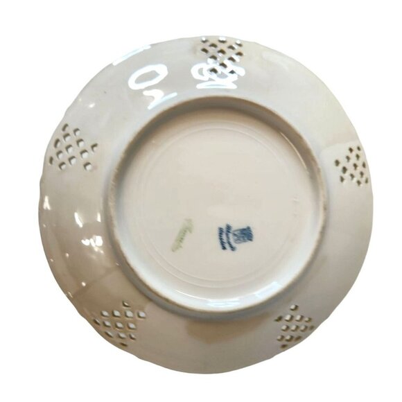 Schumann China Bavaria Hand Painted Lattice Edge Plate 6.75 OD Dessert Plate - Picture 3 of 6